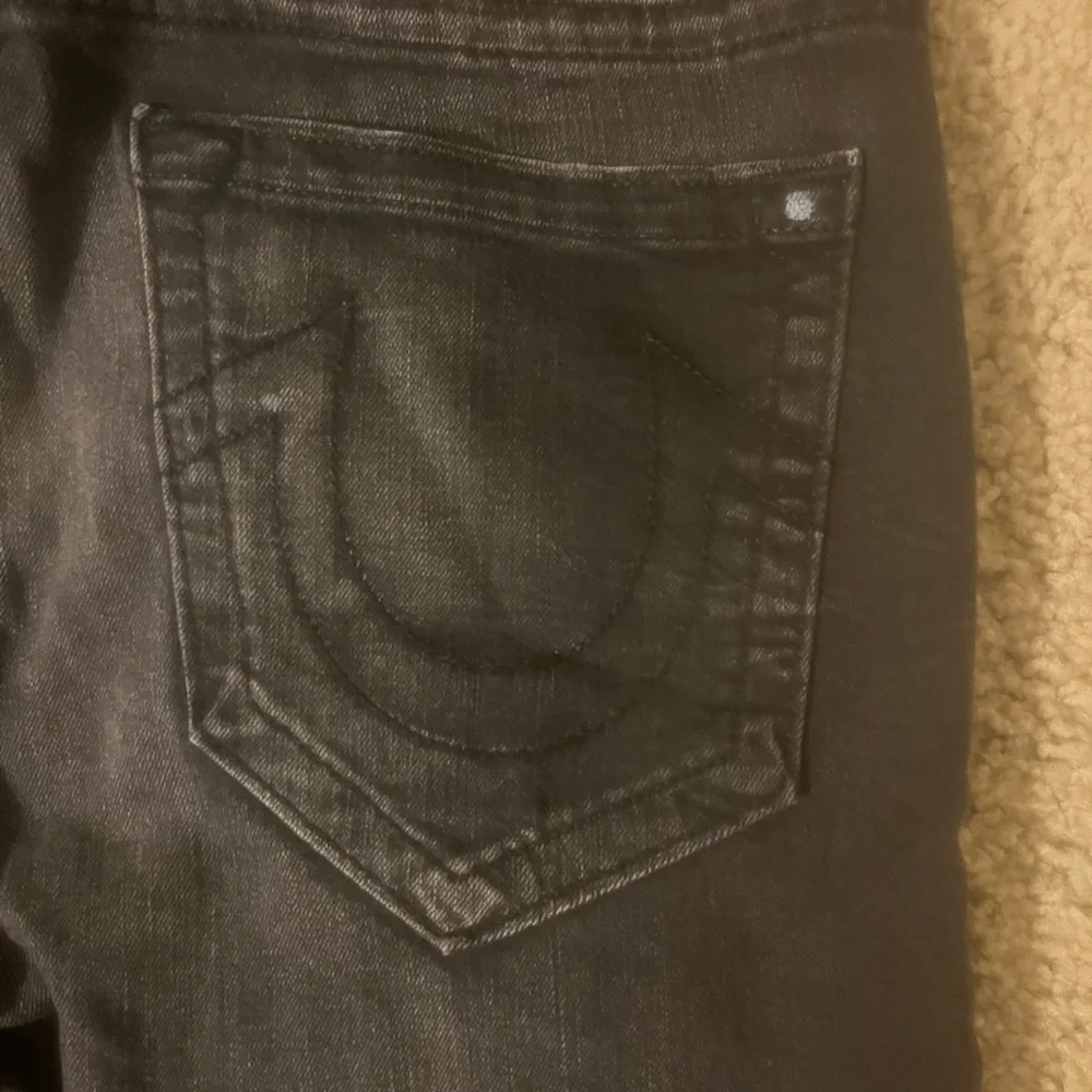 Men’s True Religion Jeans - Picture 3 of 5